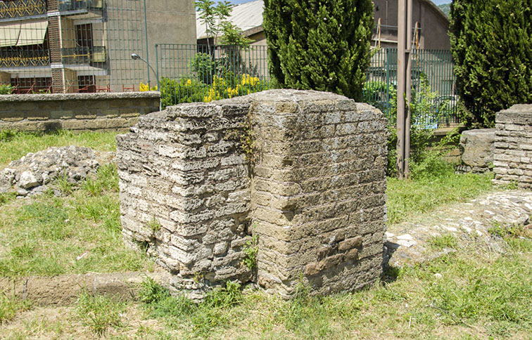resti delle antiche mura