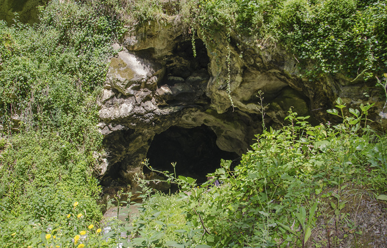 ingresso alle grotte