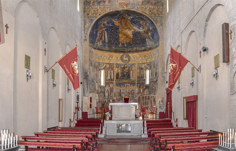 navata centrale della chiesa di san silvestro